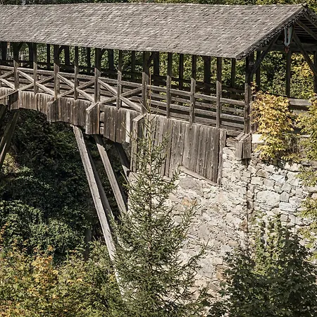 Haus Gruenberg 아파트 *